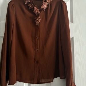 Anewsta Chic Brown Blouse with Floral Details Medium